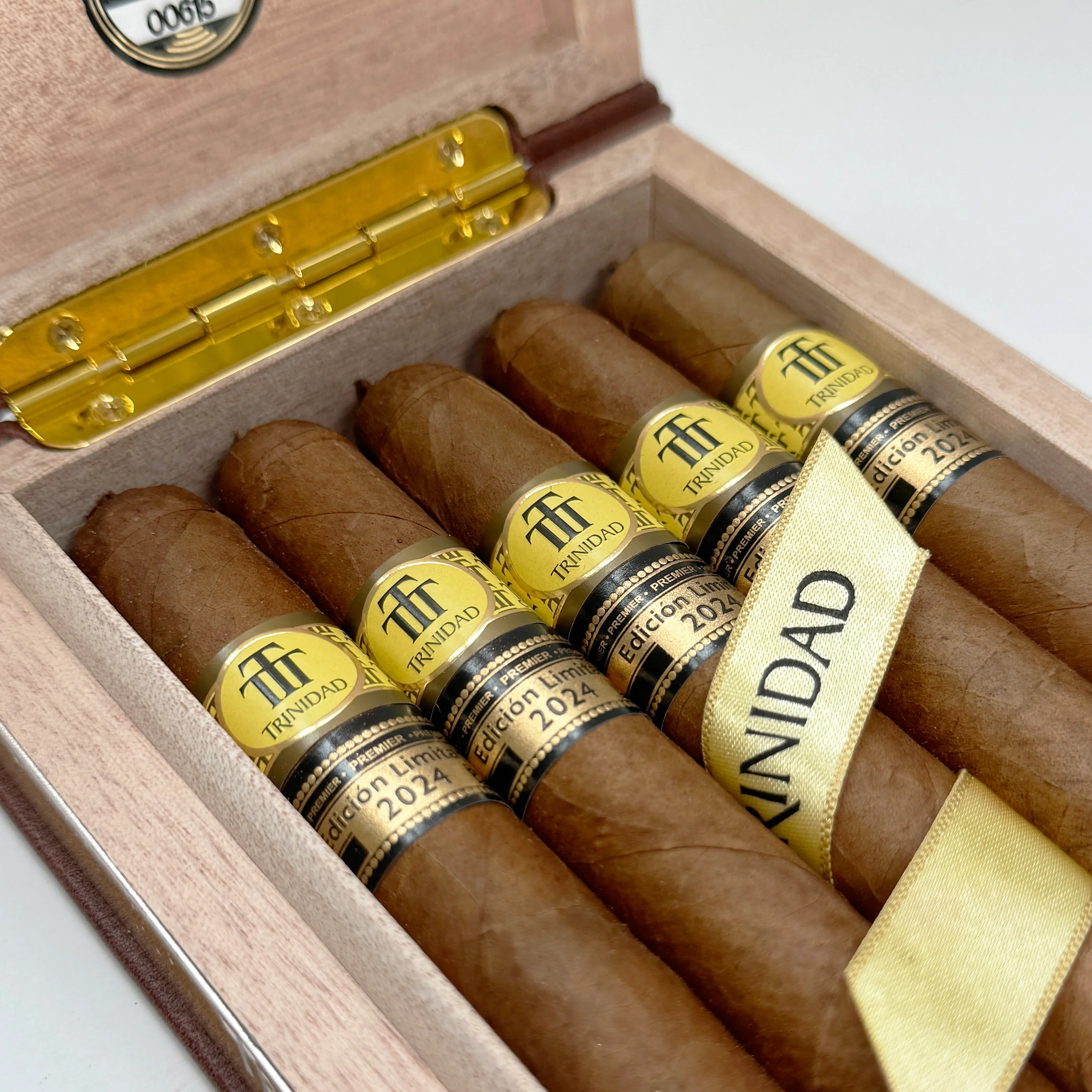 Trinidad Cabildos Premier Edicion Limitada 2024 Cigar - Image 5